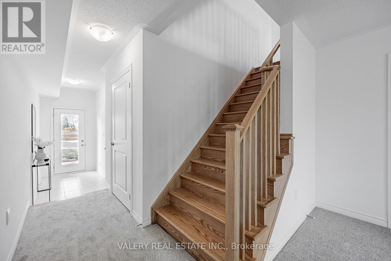 135 Pidgeon Street, Toronto, Ontario  M1L 0J3 - Photo 5 - E13162296