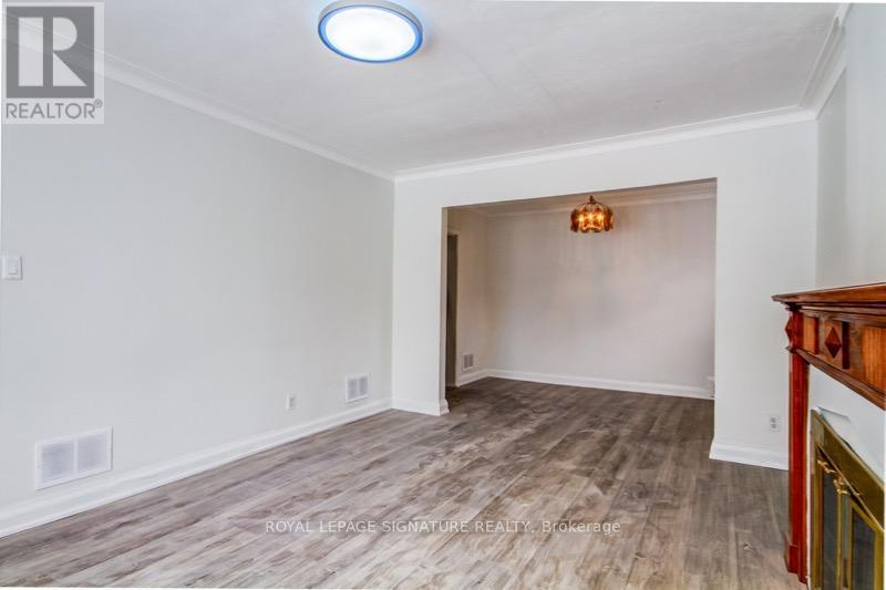 88 Westview Boulevard, Toronto, Ontario  M4B 3J1 - Photo 6 - E13162334