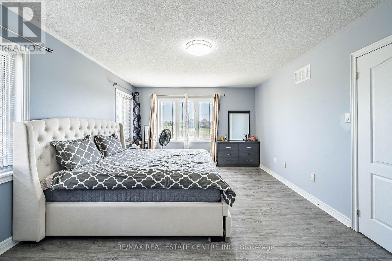 1 Arfield Avenue, Ajax, Ontario  L1Z 0E9 - Photo 17 - E13162354