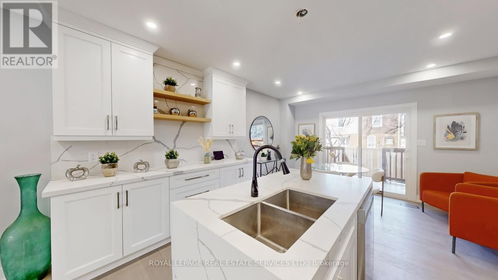 1073 Craven Road, Toronto, Ontario M4J 4V7 - Photo 17 - E13162412