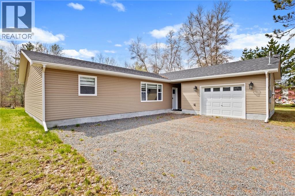 288 Pleasant Drive, Minto, New Brunswick  E4B 2T1 - Photo 2 - NB140129