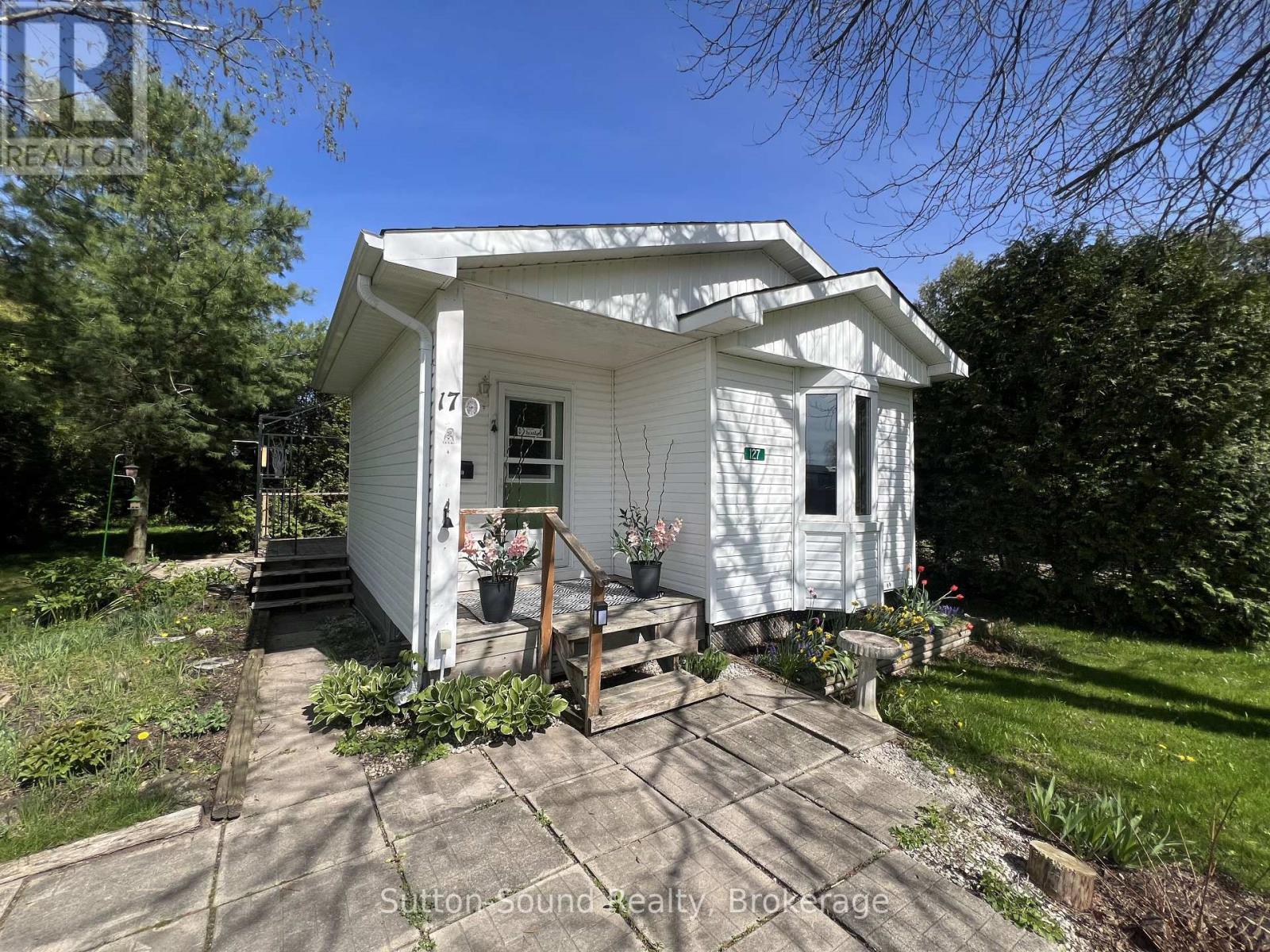 127 HARVEY STREET, Georgian Bluffs, Ontario