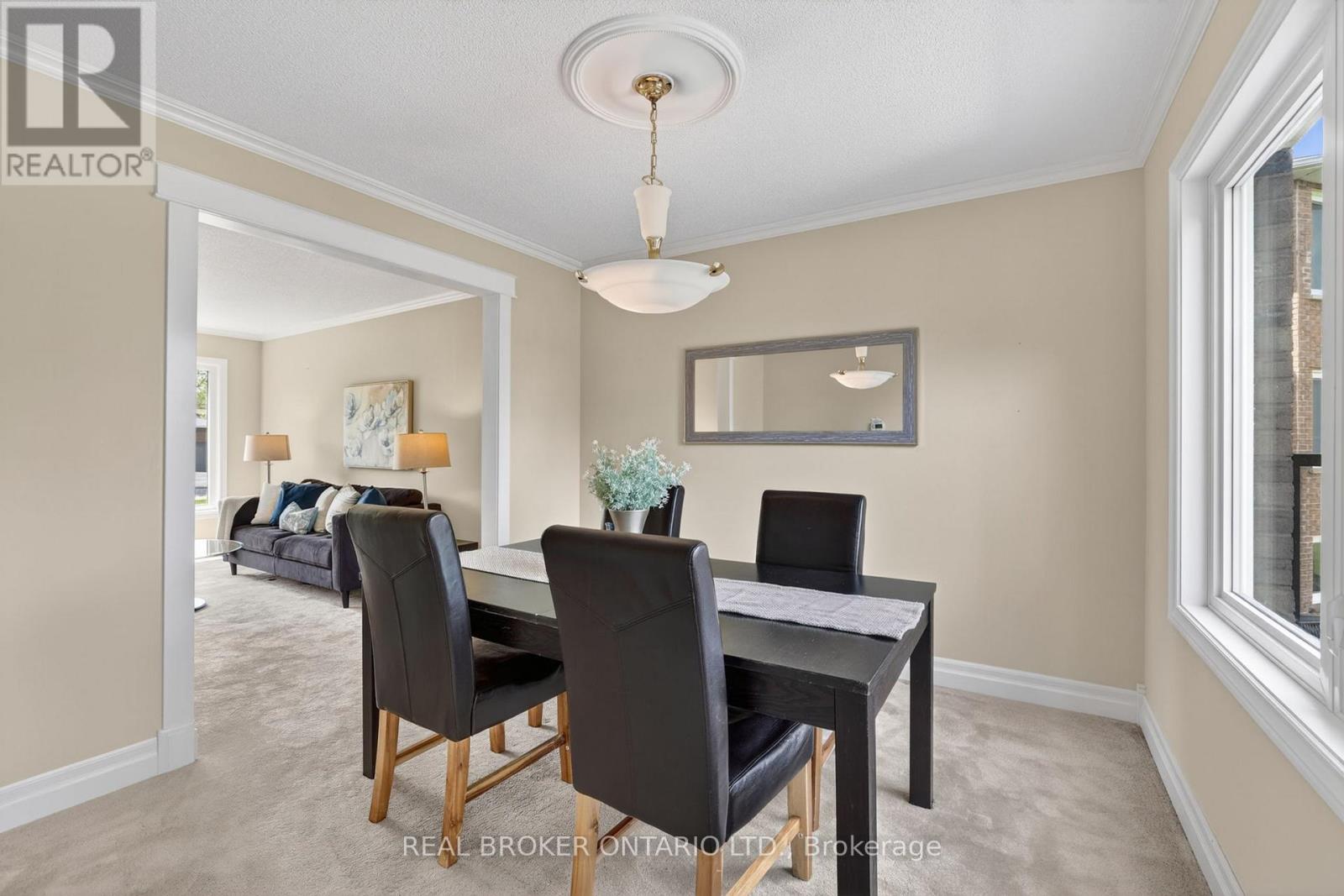208 Stegman Road, East Gwillimbury, Ontario  L9N 1B6 - Photo 14 - N13162096
