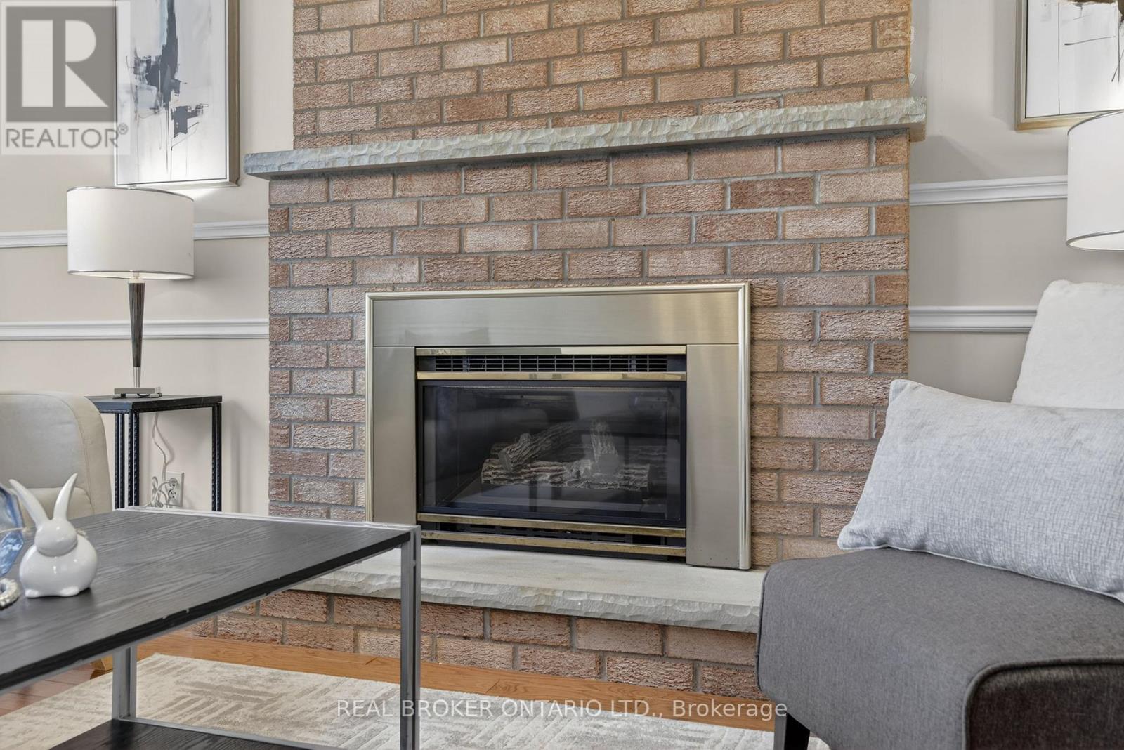 208 Stegman Road, East Gwillimbury, Ontario  L9N 1B6 - Photo 5 - N13162096