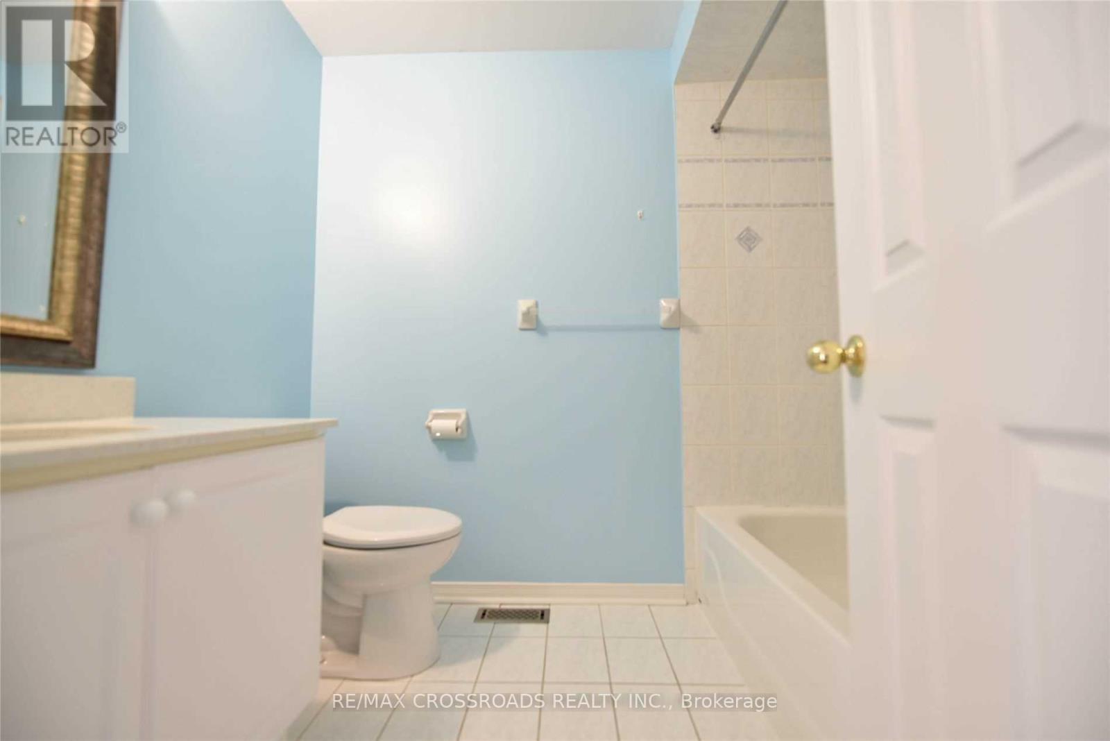 33 Holmwood Street, Richmond Hill, Ontario  L4B 4K5 - Photo 12 - N13162164