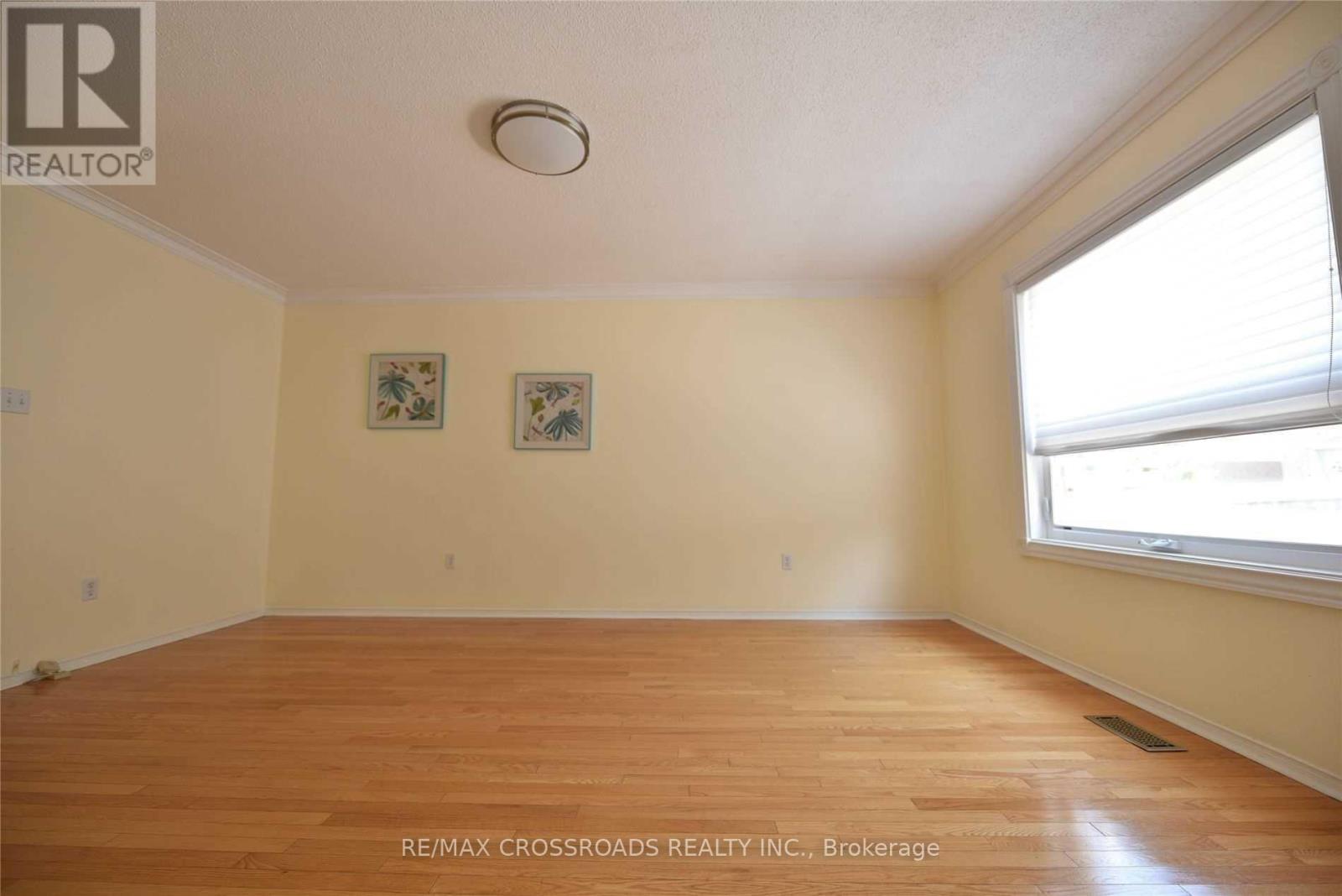 33 Holmwood Street, Richmond Hill, Ontario  L4B 4K5 - Photo 2 - N13162164