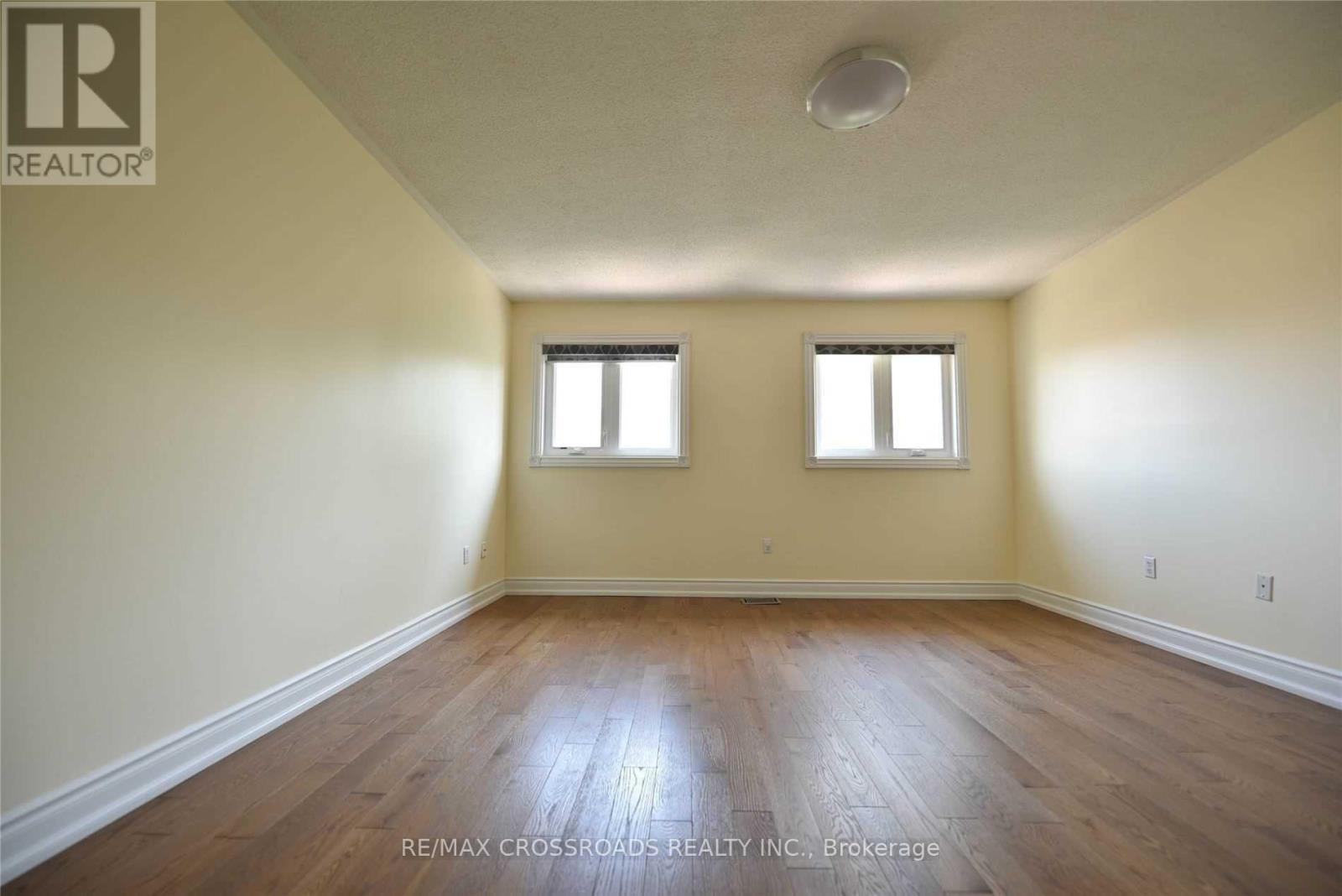 33 Holmwood Street, Richmond Hill, Ontario  L4B 4K5 - Photo 7 - N13162164