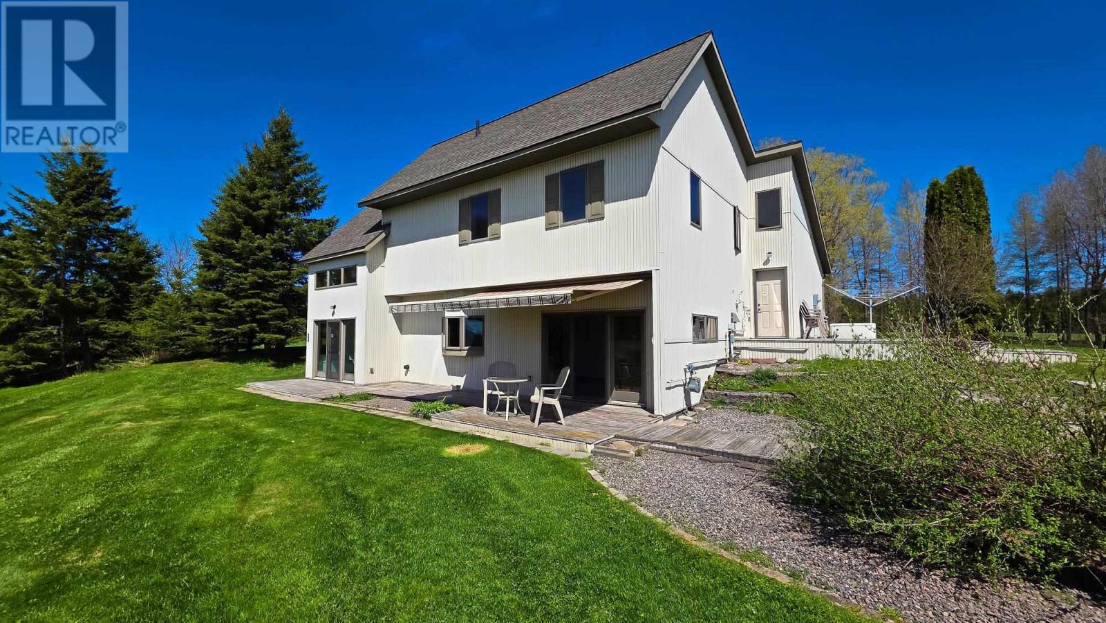 618 Allens Side Rd, Sault Ste. Marie, Ontario P6C 2Z3 - Photo 1 - SM261103