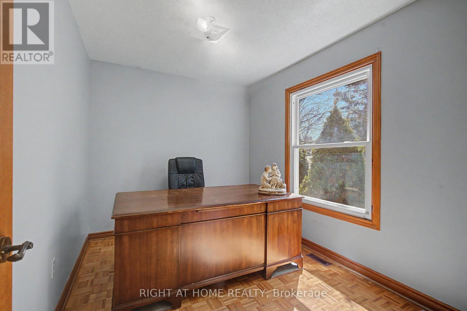 9 Lady Diana Court, Whitchurch-Stouffville, Ontario  L4A 2C9 - Photo 5 - N13162318