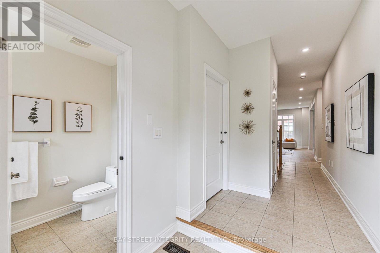 16 Coventry Court, Richmond Hill, Ontario  L4C 0X1 - Photo 13 - N13162374
