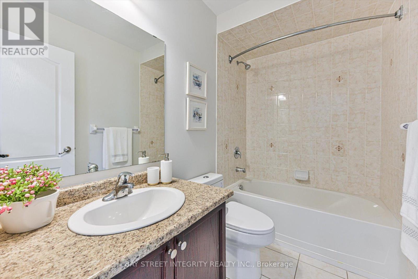 16 Coventry Court, Richmond Hill, Ontario  L4C 0X1 - Photo 23 - N13162374
