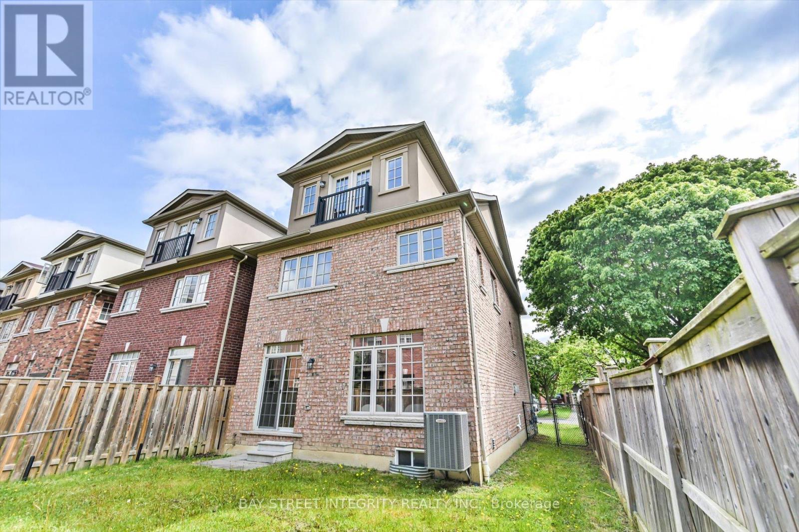 16 Coventry Court, Richmond Hill, Ontario  L4C 0X1 - Photo 36 - N13162374