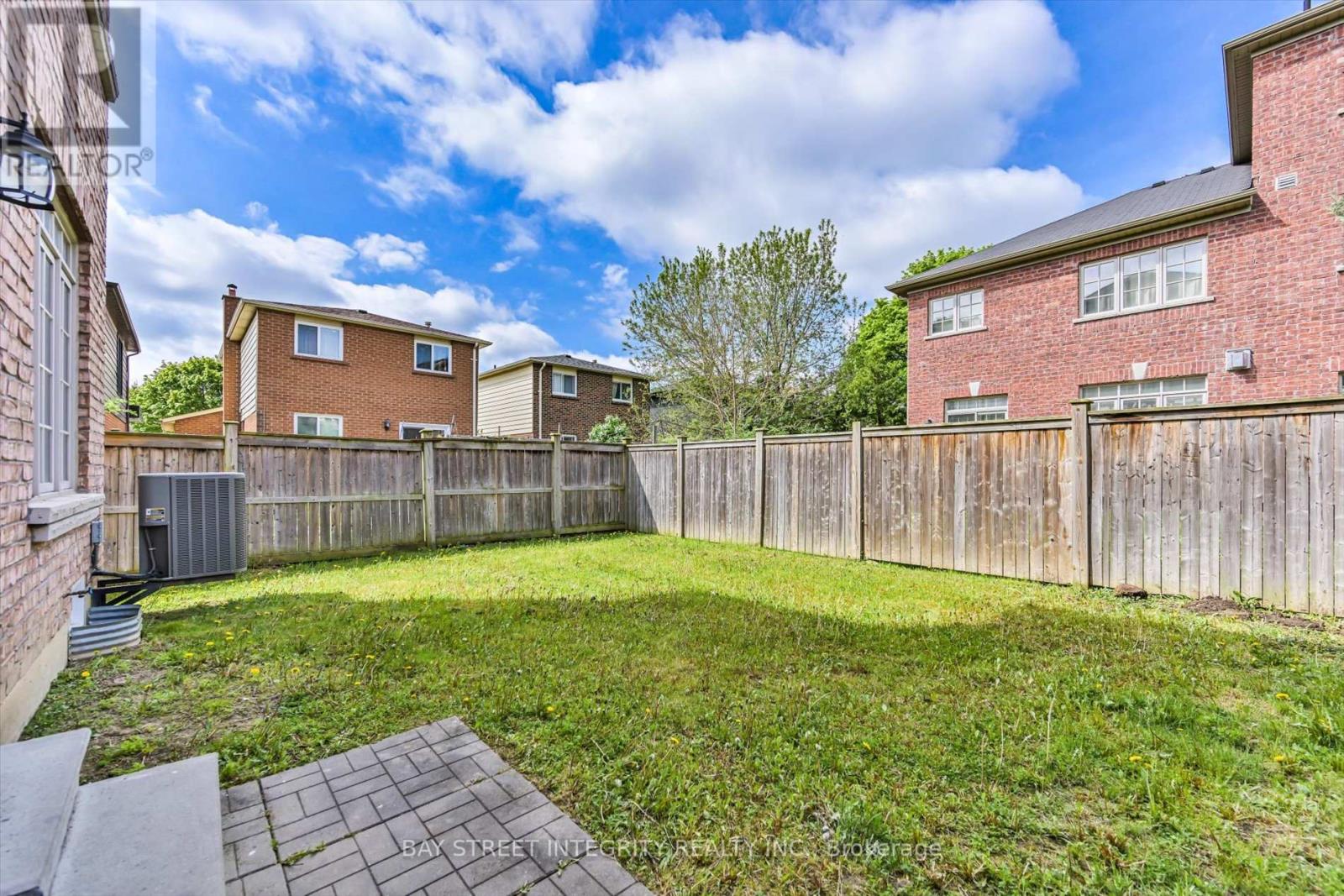 16 Coventry Court, Richmond Hill, Ontario  L4C 0X1 - Photo 37 - N13162374