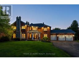 137 TREEGROVE CIRCLE, Aurora, Ontario