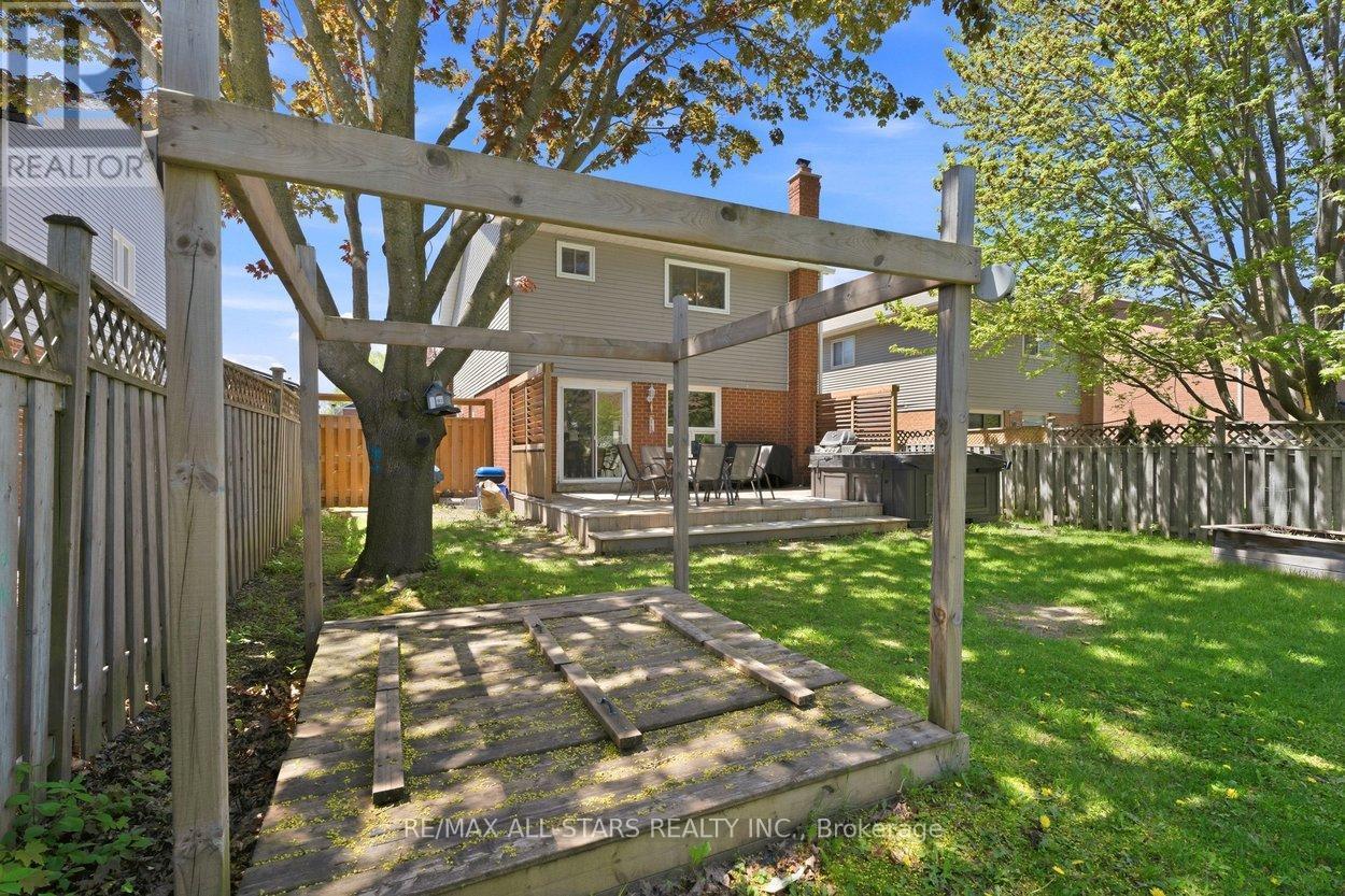 9 Tudor Place, Georgina, Ontario  L4P 3N7 - Photo 7 - N13162436