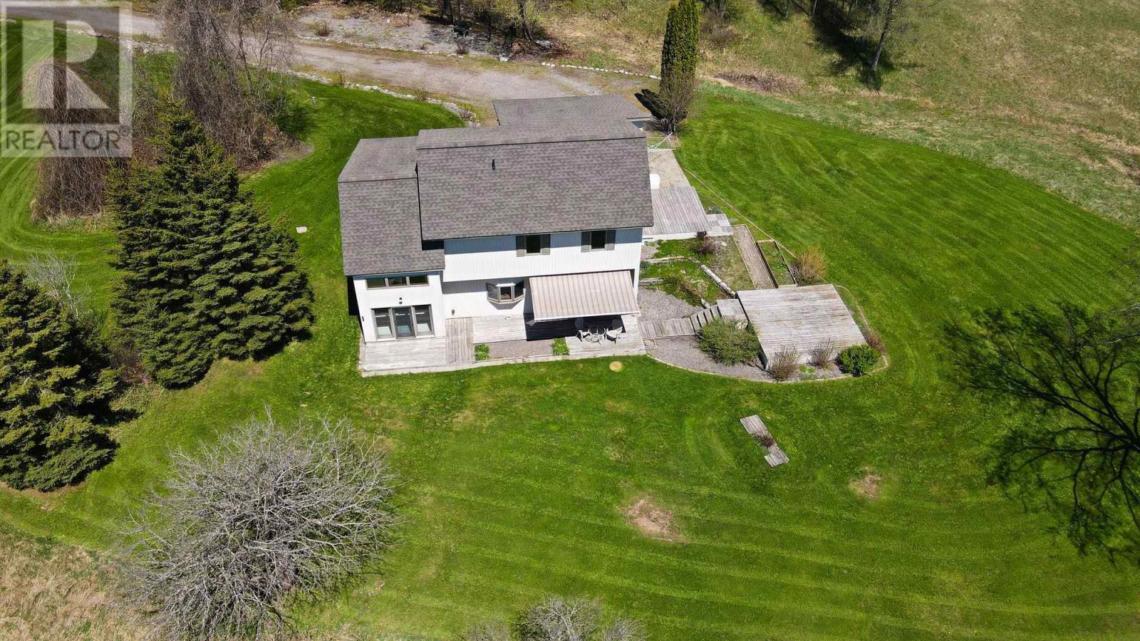 618 Allens Side Rd, Sault Ste. Marie, Ontario P6C 2Z3 - Photo 8 - SM261103
