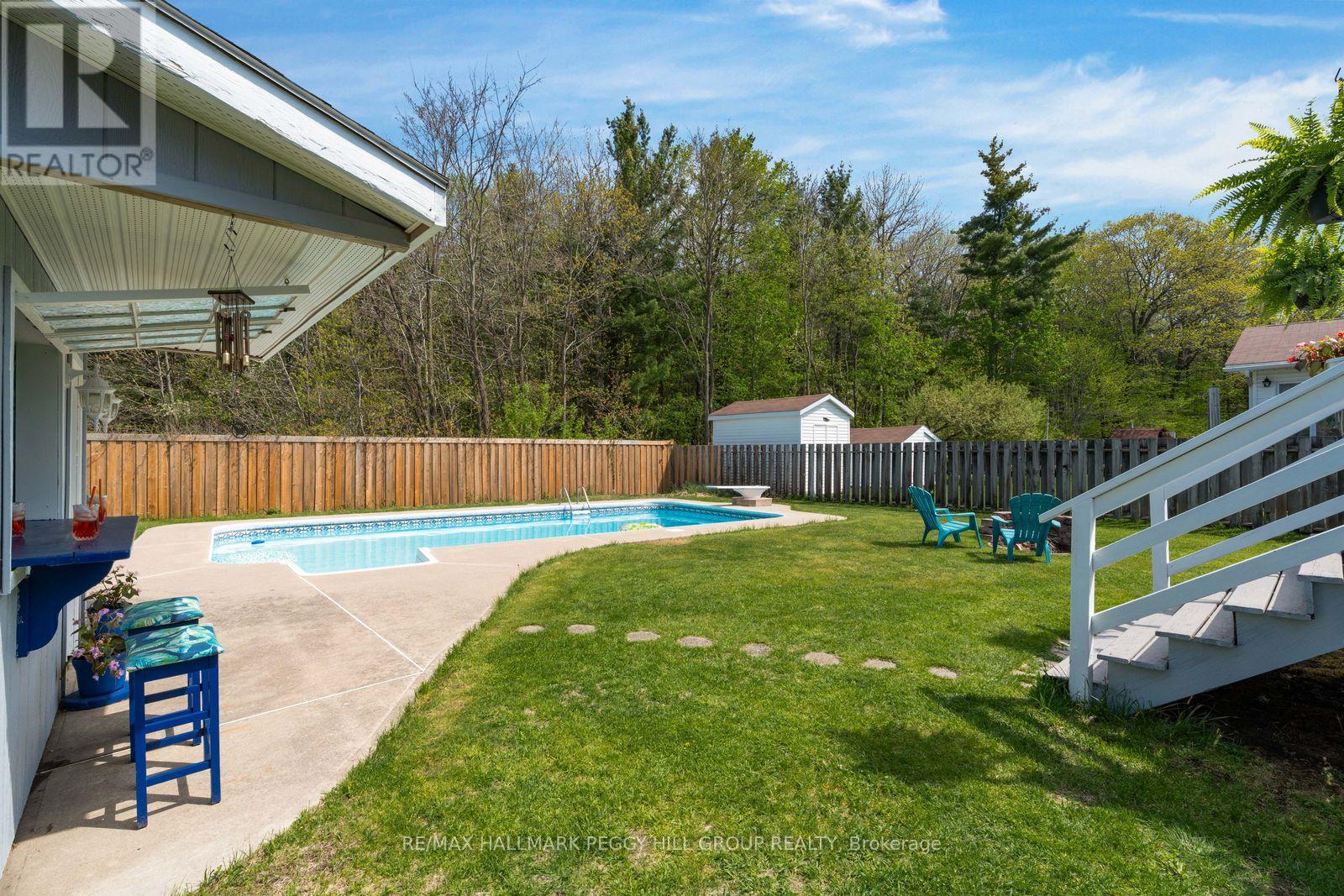 32 Kerr Drive, Penetanguishene, Ontario  L9M 1H6 - Photo 18 - S13162110