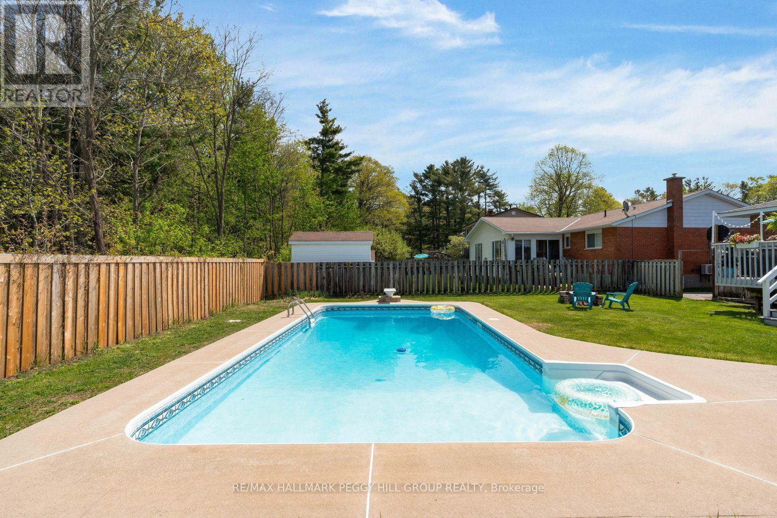 32 Kerr Drive, Penetanguishene, Ontario  L9M 1H6 - Photo 19 - S13162110