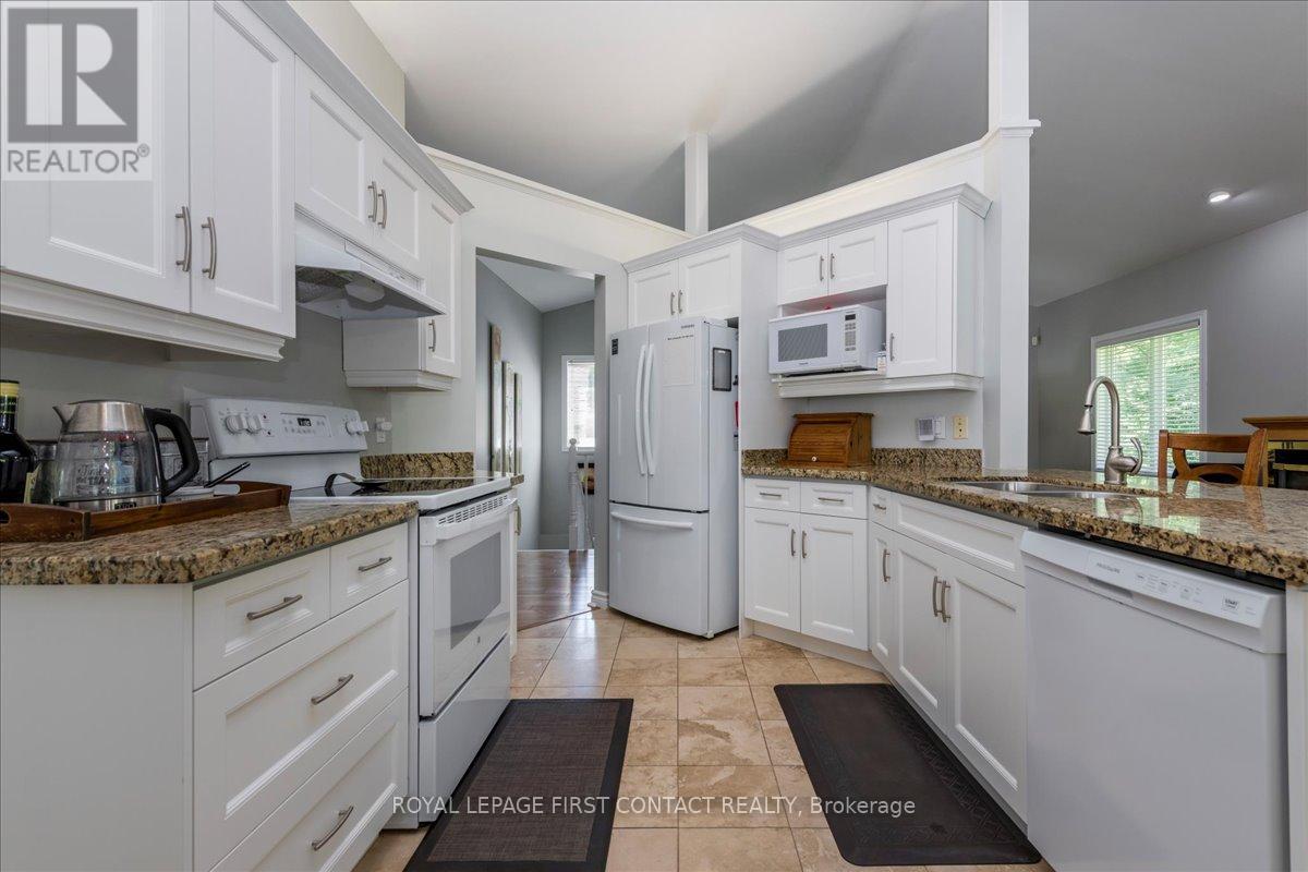 6 Martyn Drive, Wasaga Beach, Ontario  L9Z 1N4 - Photo 18 - S13162176