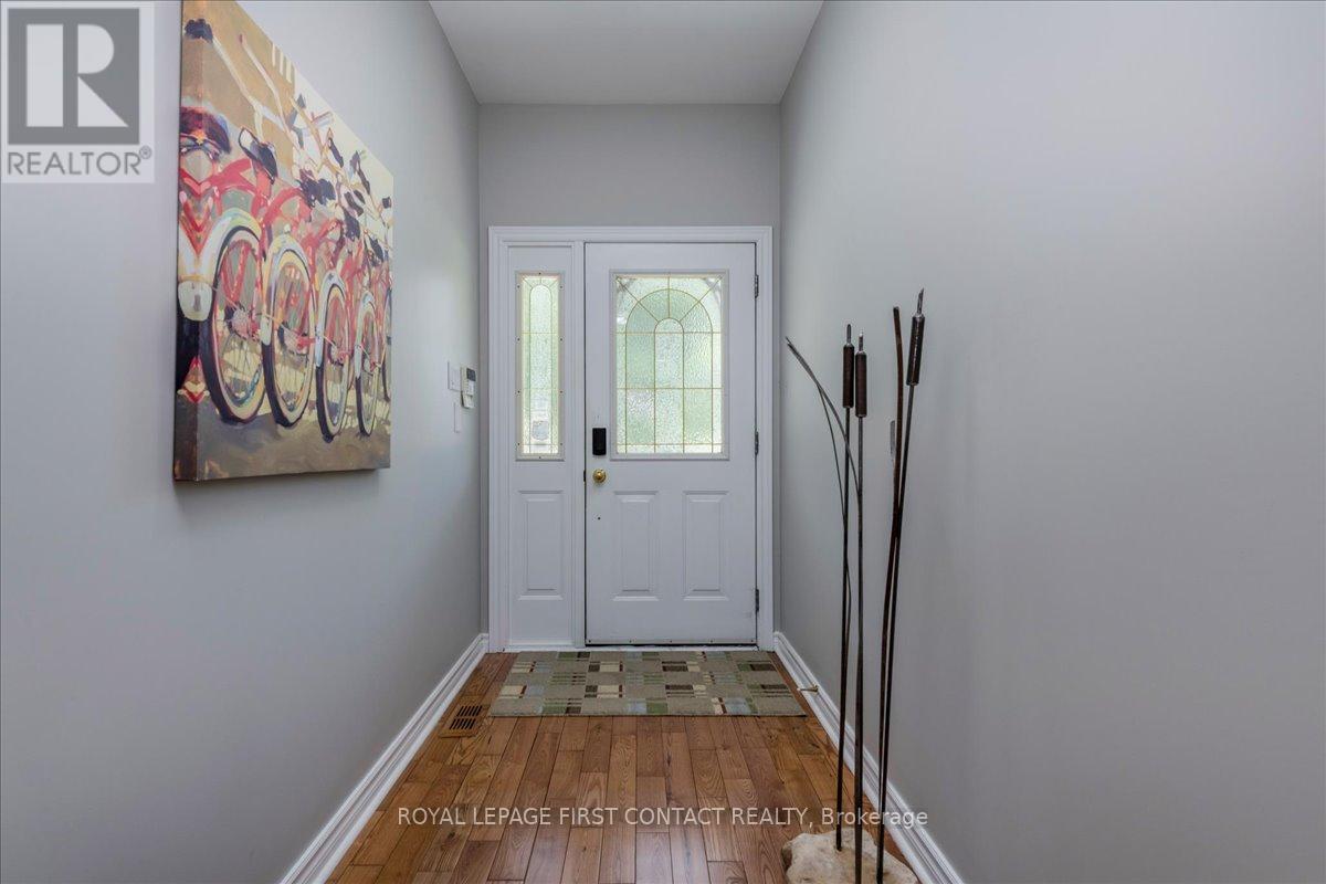 6 Martyn Drive, Wasaga Beach, Ontario  L9Z 1N4 - Photo 3 - S13162176