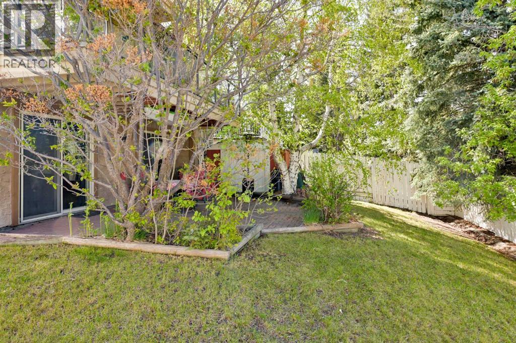 44 Coach Manor Rise SW, Calgary, Alberta  T3H 1C4 - Photo 24 - A2313362