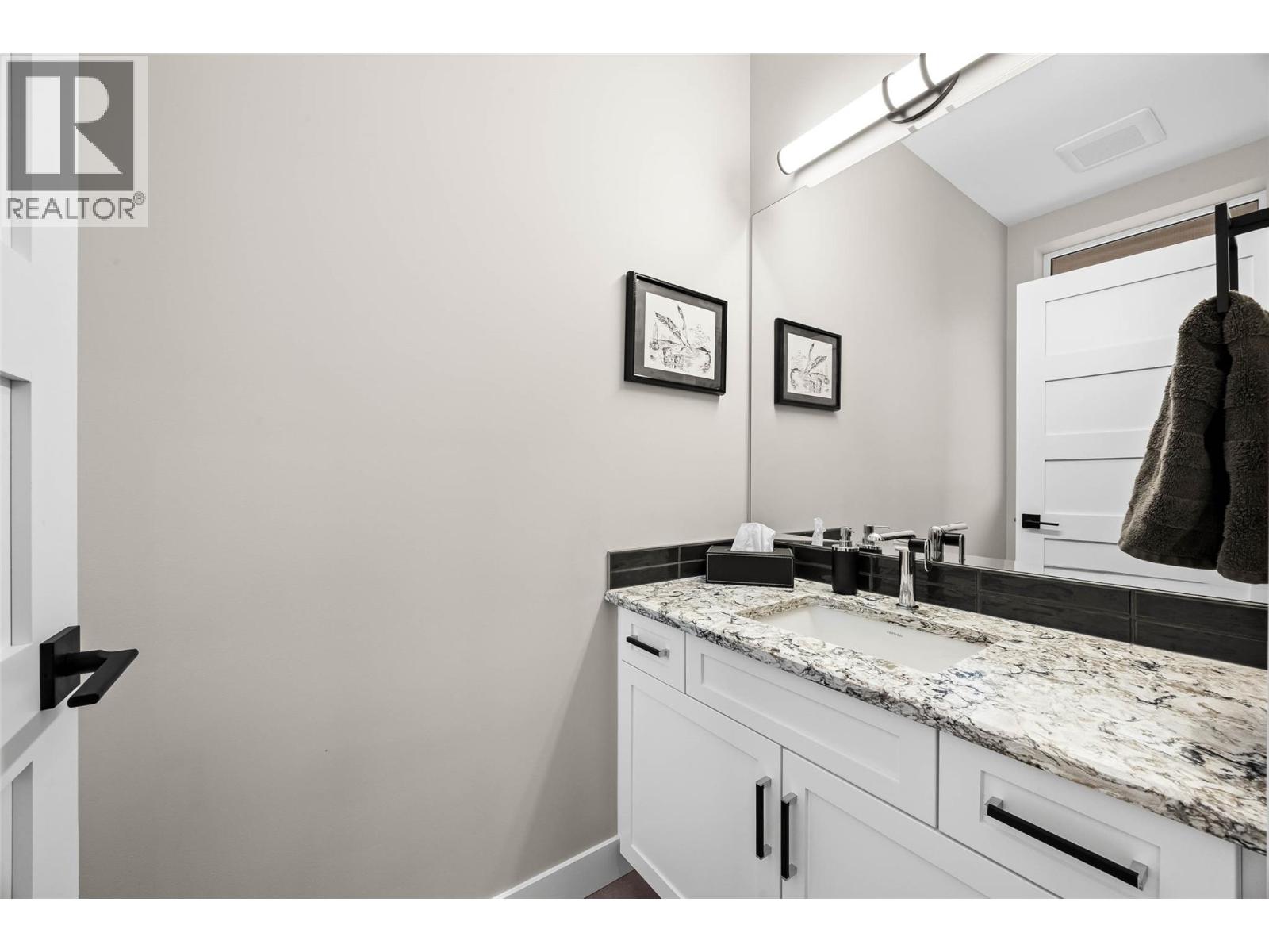 7450 Dallas Drive, Kamloops, British Columbia  V2C 6Z1 - Photo 14 - 10388169