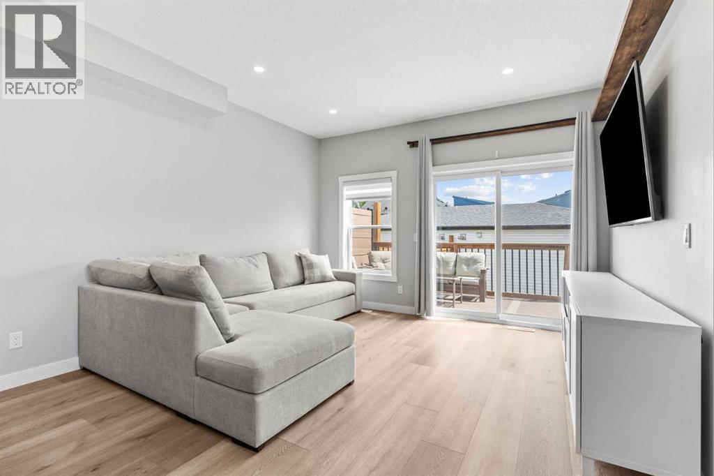 4618 81 Street NW, Calgary, Alberta  T3B 2P6 - Photo 10 - A2312286