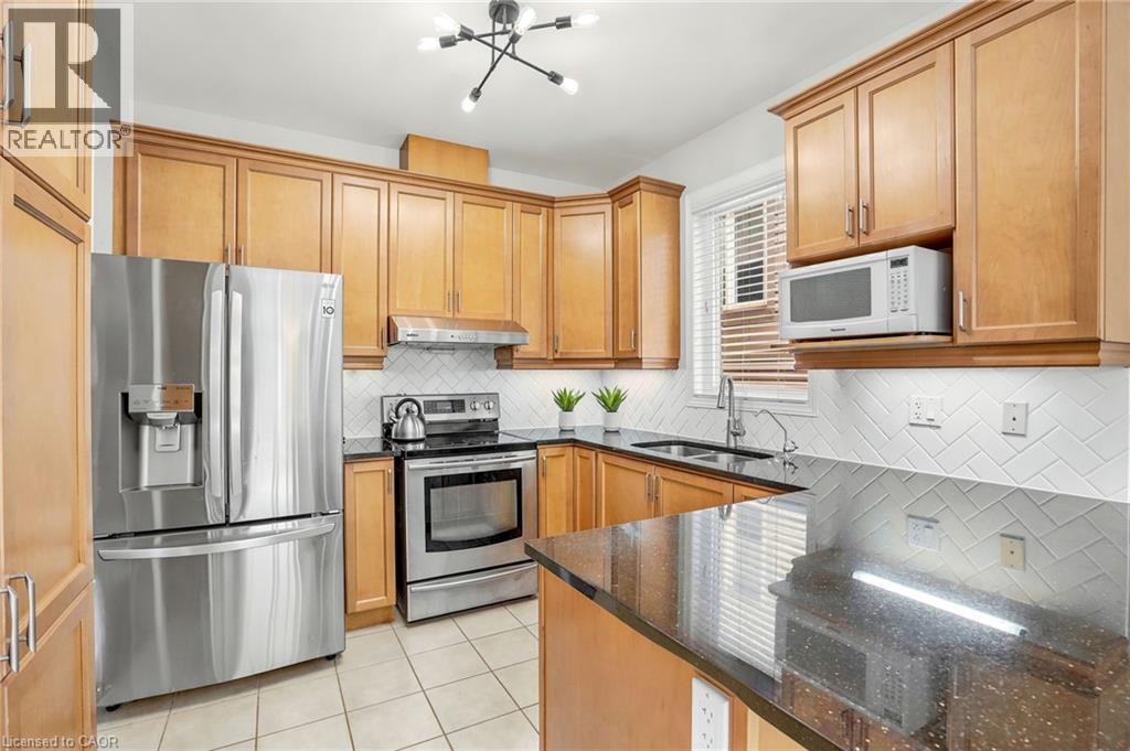 22 Cathedral Street, Waterdown, Ontario  L8B 0S3 - Photo 13 - 40832732