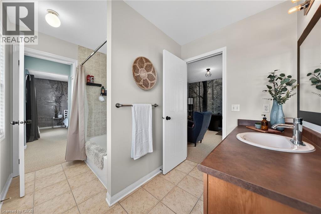 115 Arthur Fach Drive, Cambridge, Ontario  N1T 2G1 - Photo 34 - 40832464