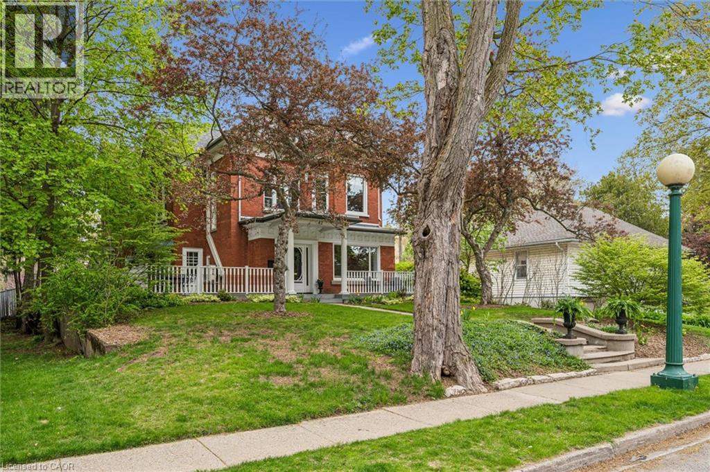 42 Lansdowne Road N, Cambridge, Ontario  N1S 2S9 - Photo 2 - 40832288