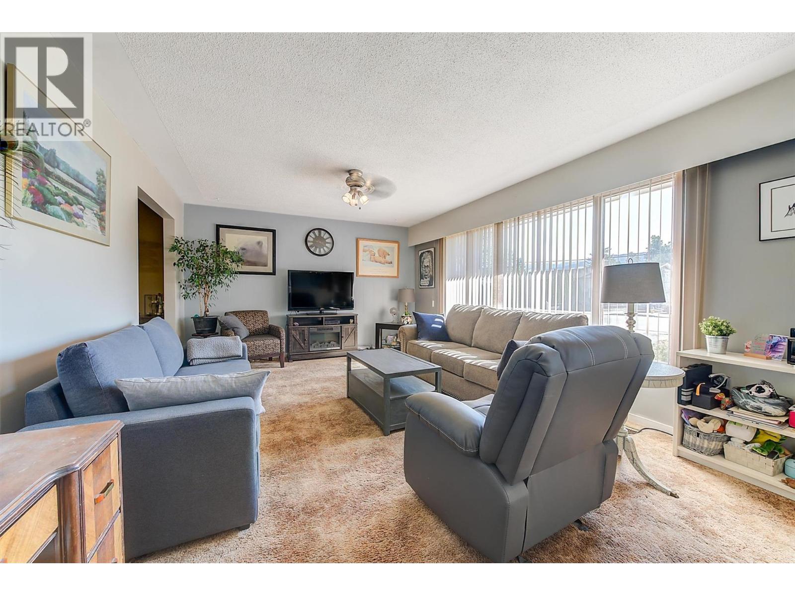 280 Dougall Road S, Kelowna, British Columbia  V1X 3J6 - Photo 3 - 10383747
