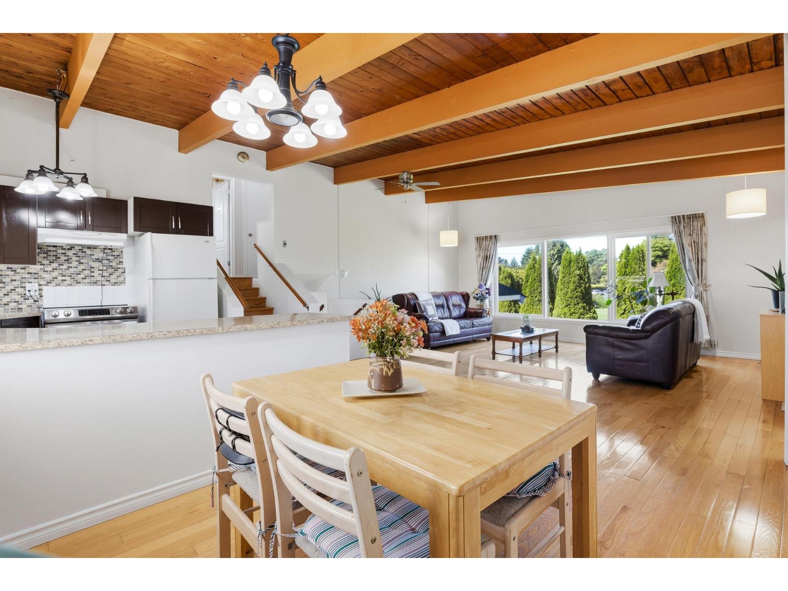 7495 Leary Crescent, Sardis West Vedder, Chilliwack, British Columbia  V2R 3H4 - Photo 3 - R3126698