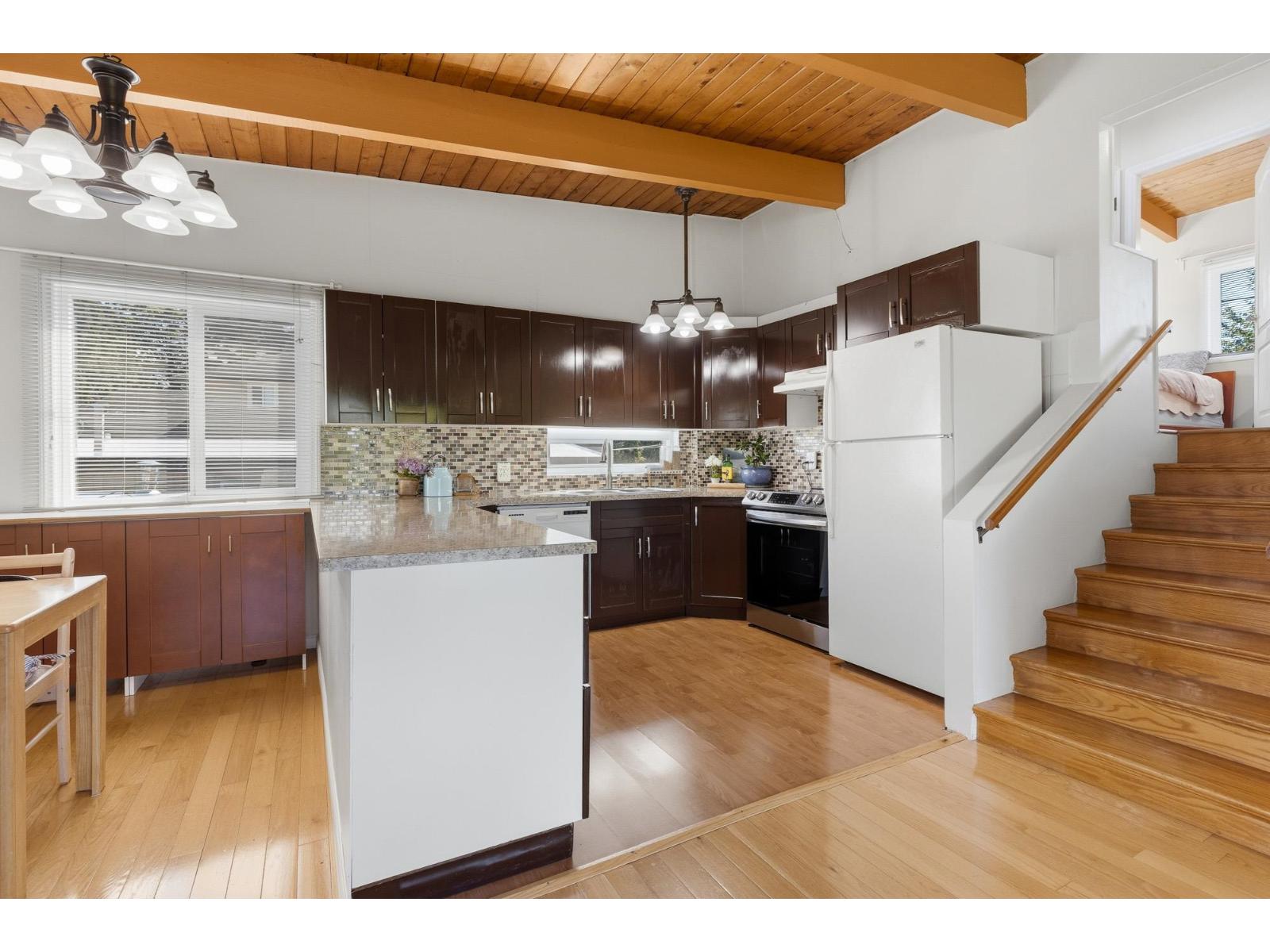 7495 Leary Crescent, Sardis West Vedder, Chilliwack, British Columbia  V2R 3H4 - Photo 9 - R3126698