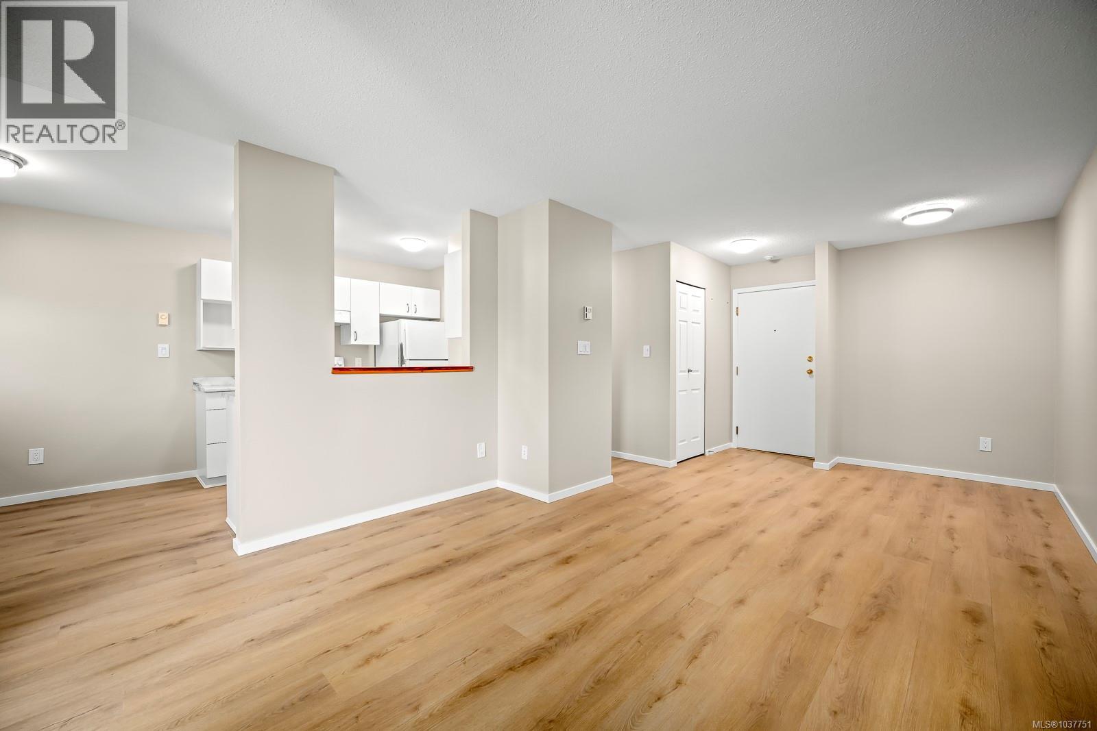 101b 698 Aspen Rd, Comox, British Columbia  V9M 3S9 - Photo 12 - 1037751