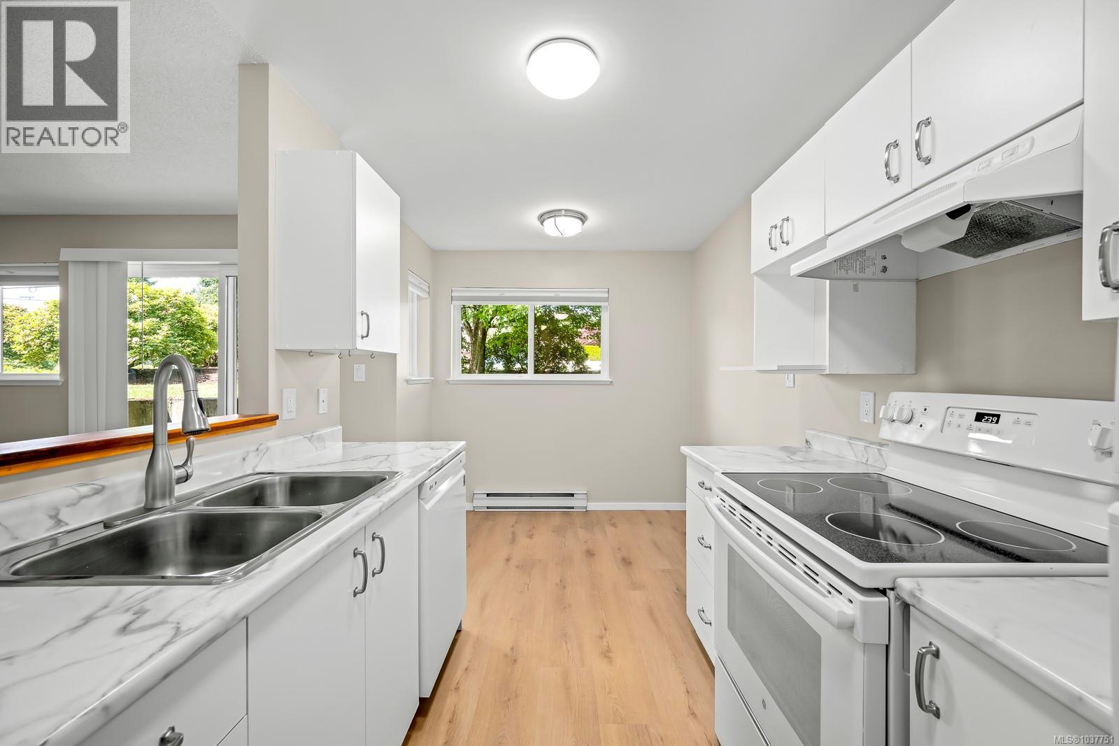 101b 698 Aspen Rd, Comox, British Columbia  V9M 3S9 - Photo 6 - 1037751