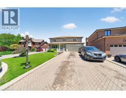 10 SKYE Court, Hamilton, Ontario