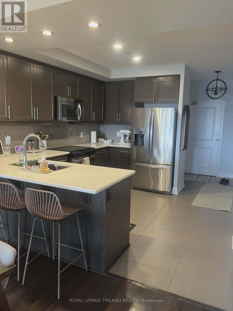 413 - 240 Villagewalk Boulevard, London North, Ontario  N6G 0P6 - Photo 2 - X13162592