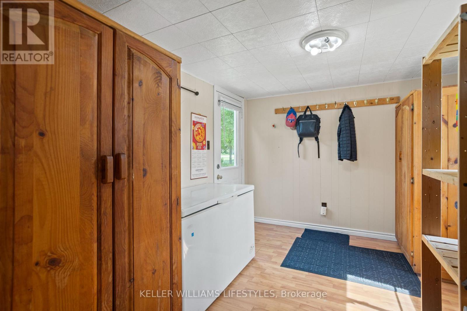 4403 Queens Avenue, North Middlesex, Ontario  N0M 1A0 - Photo 23 - X13162594