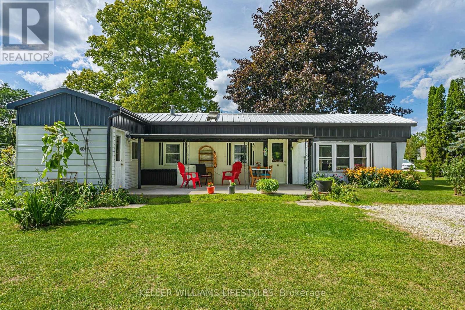 4403 Queens Avenue, North Middlesex, Ontario  N0M 1A0 - Photo 6 - X13162594
