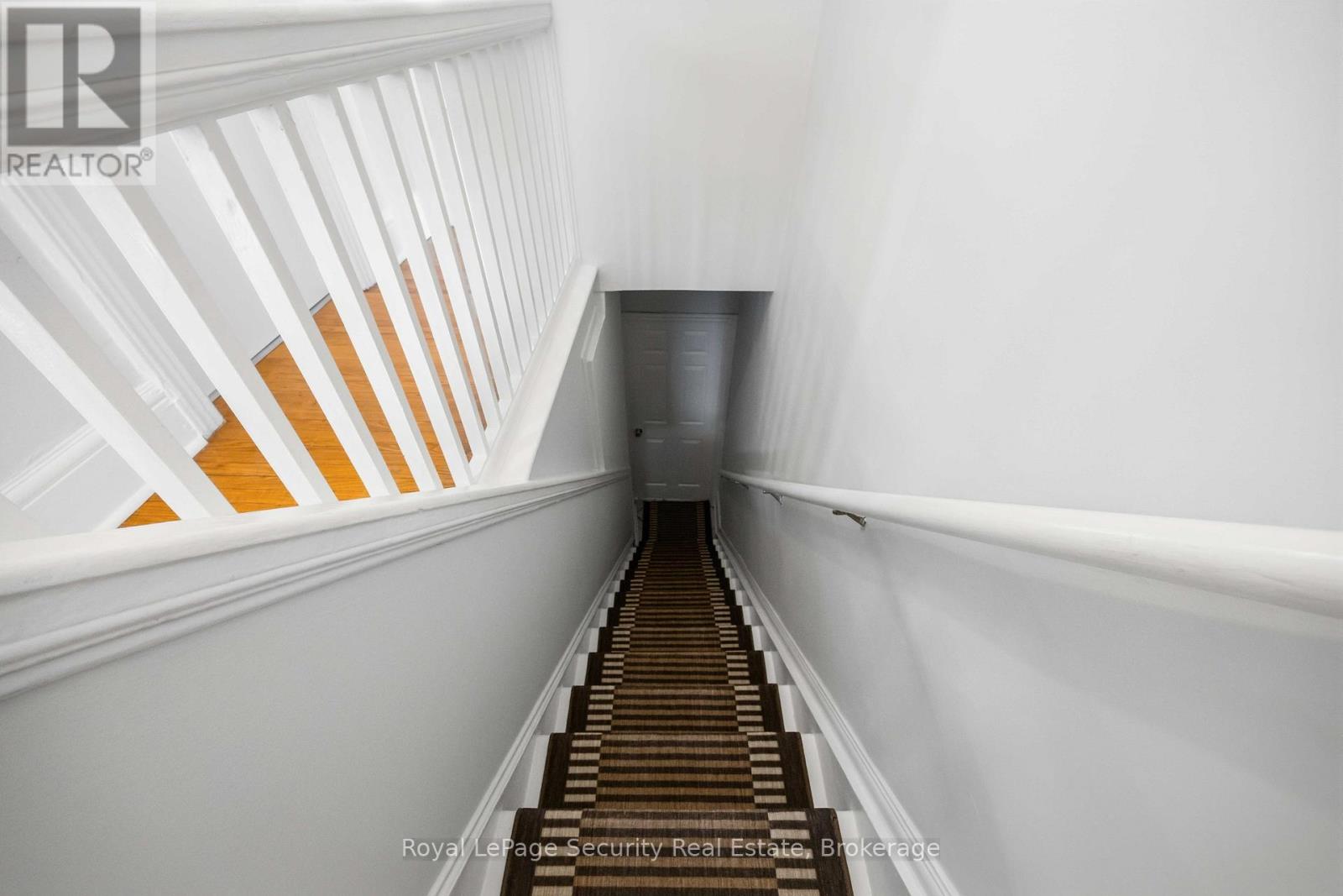 2nd Floor - 41 Prescott Avenue, Toronto, Ontario M6N 3G7 - Photo 18 - W13162138