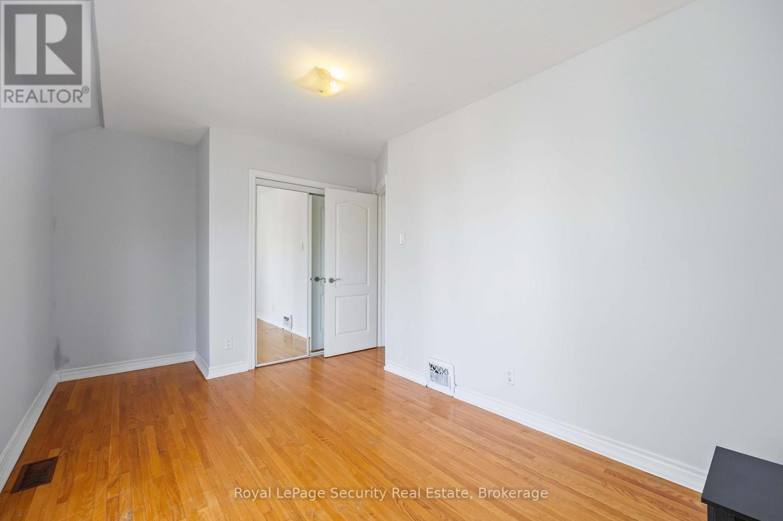 2nd Floor - 41 Prescott Avenue, Toronto, Ontario M6N 3G7 - Photo 23 - W13162138