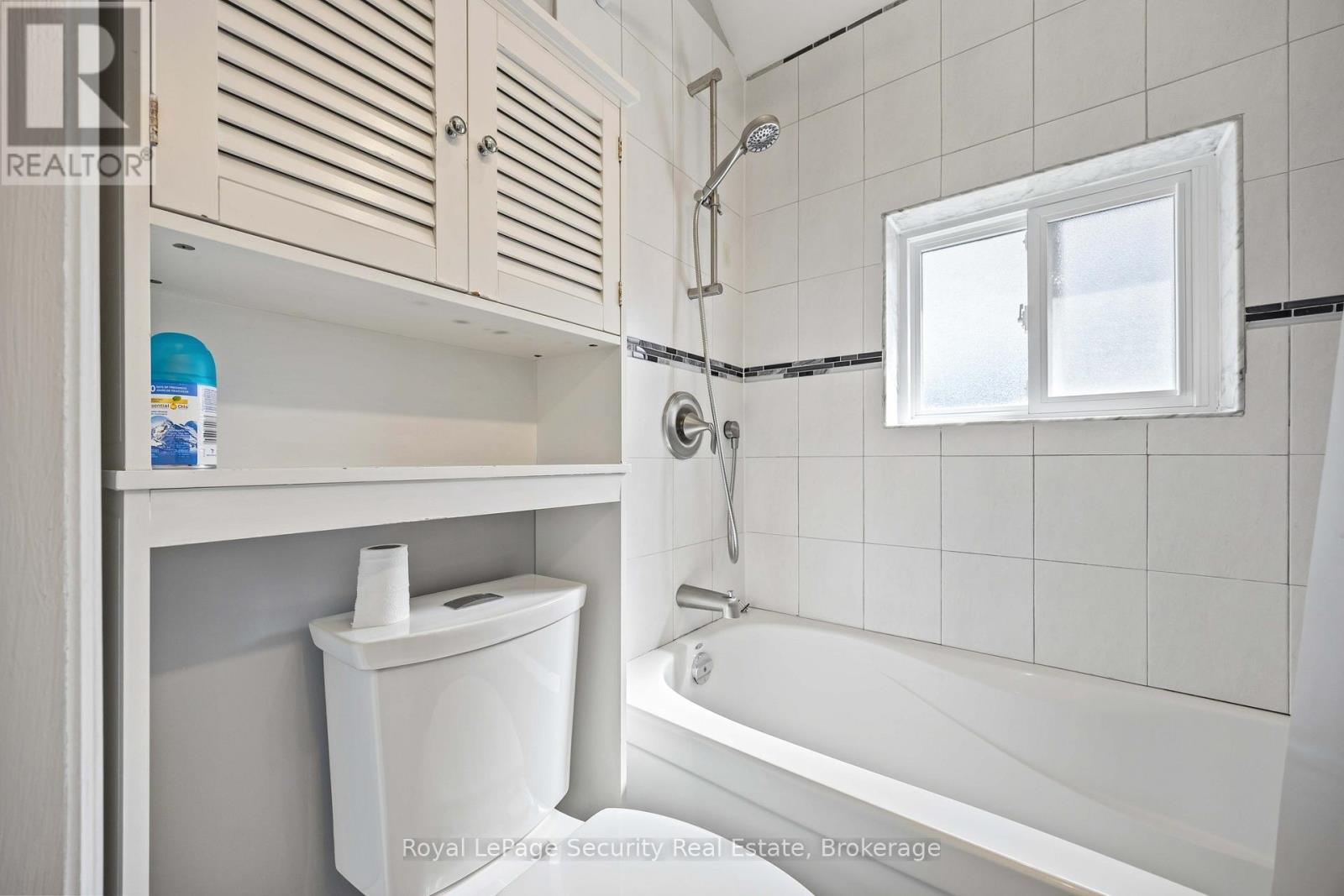 2nd Floor - 41 Prescott Avenue, Toronto, Ontario M6N 3G7 - Photo 27 - W13162138