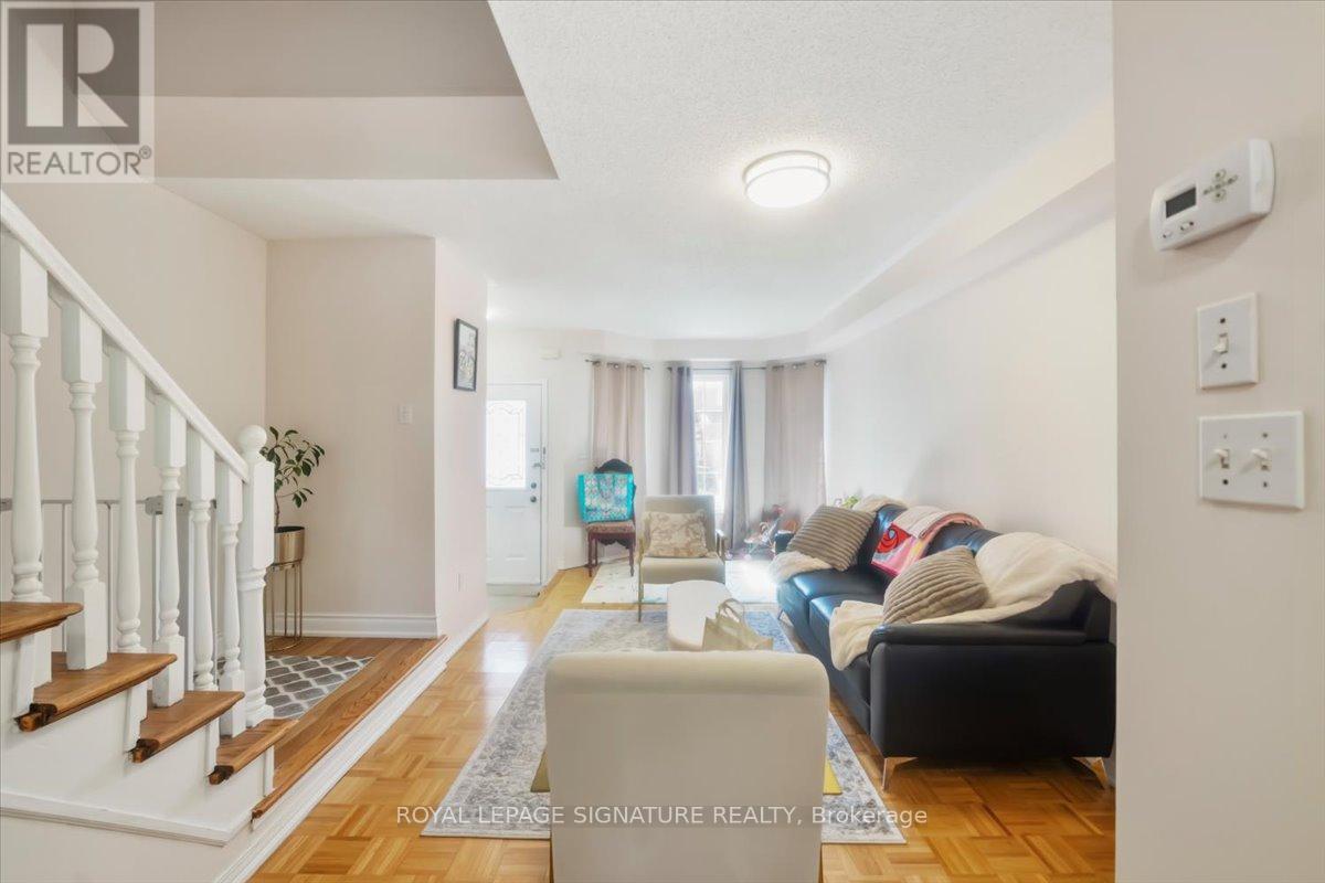 28 Pompano Place, Brampton, Ontario  L6P 1N5 - Photo 6 - W13162150