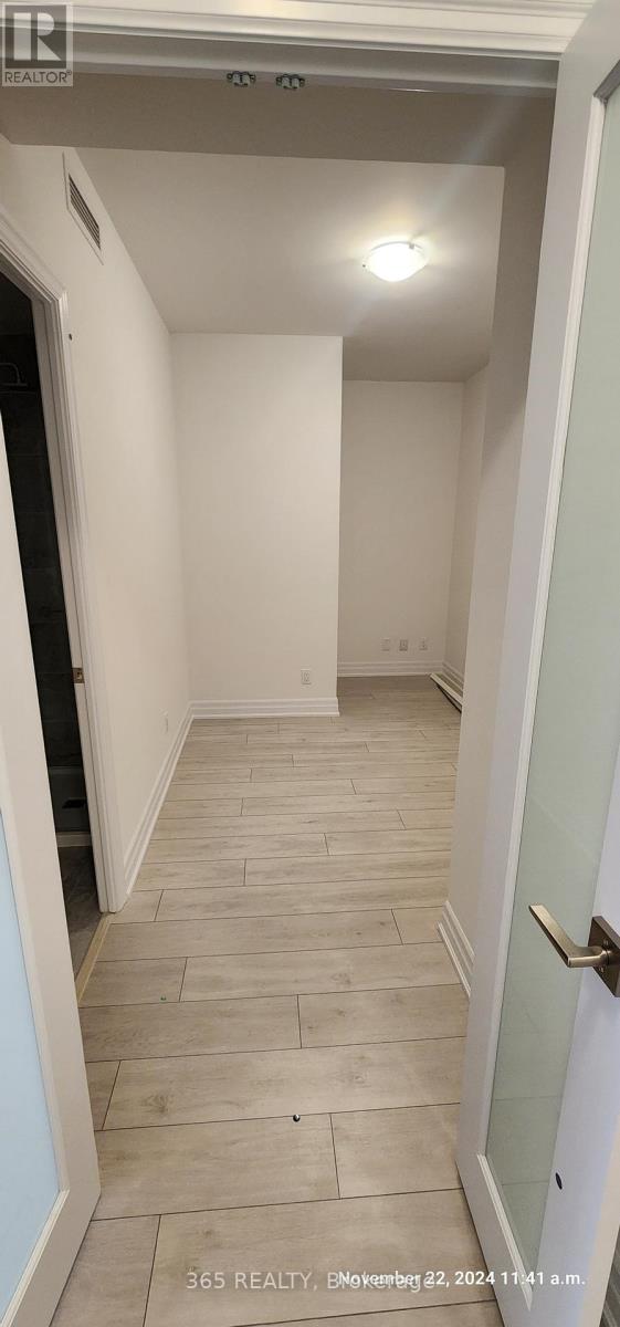 1606 - 30 Elm Drive, Mississauga, Ontario  L5B 1L9 - Photo 17 - W13162240