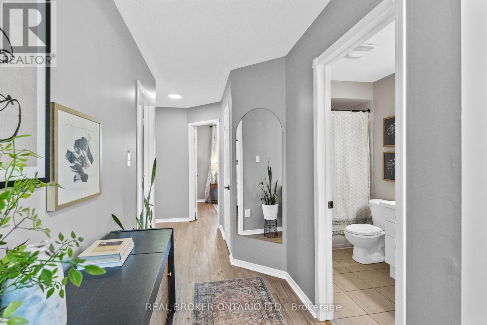 8 Dawson Crescent, Milton, Ontario  L9T 5H8 - Photo 16 - W13162244