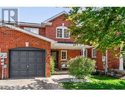 8 DAWSON CRESCENT, Milton, Ontario