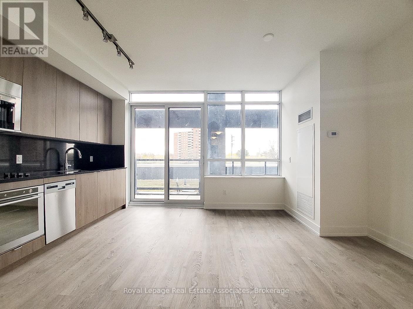 227 - 5 Mabelle Avenue, Toronto, Ontario  M9A 0C8 - Photo 2 - W13162246