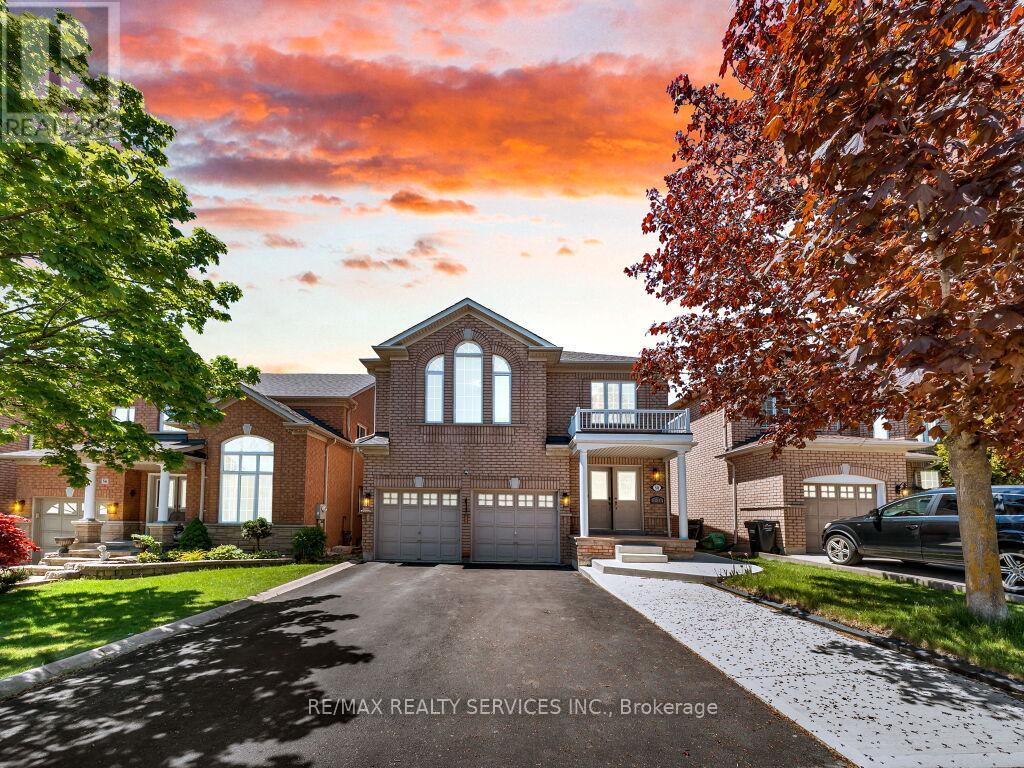 58 QUEEN MARY DRIVE, Brampton, Ontario