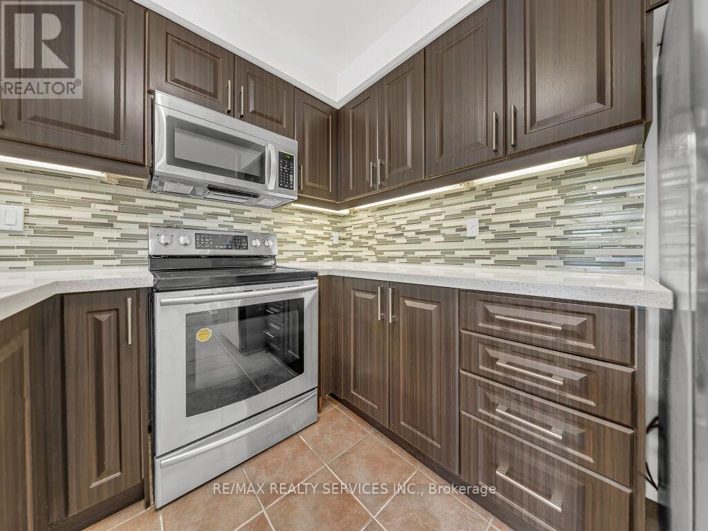 58 Queen Mary Drive, Brampton, Ontario  L7A 2K3 - Photo 14 - W13162344