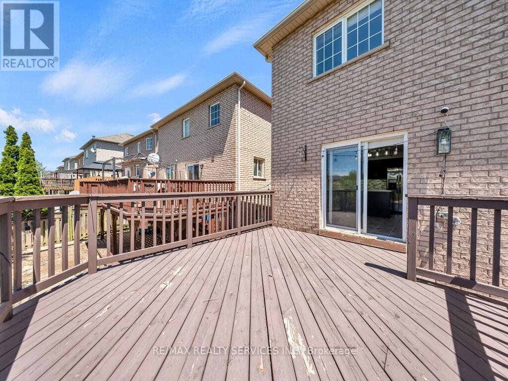 58 Queen Mary Drive, Brampton, Ontario  L7A 2K3 - Photo 18 - W13162344